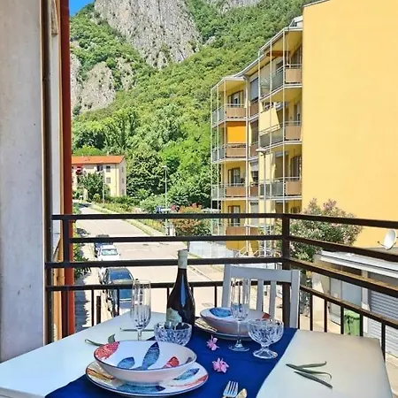 Santo Stefano Apartment *